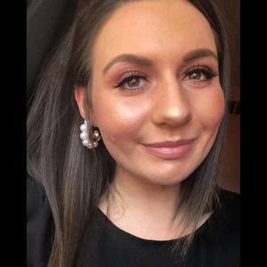 Meet your Posher, Erika